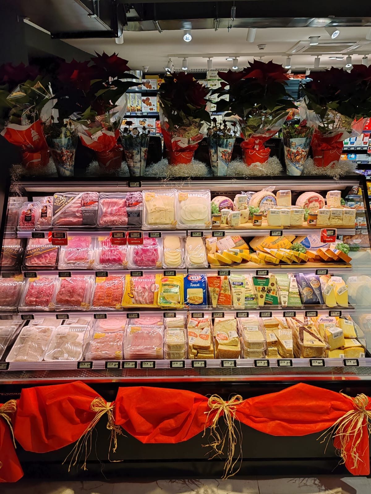 Banco salumi e formaggi